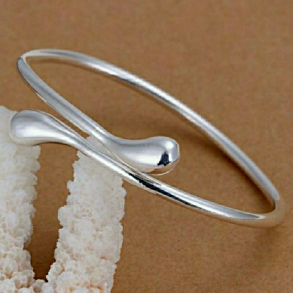 925 Sterling Silver Waterdrop Jewelry Set - Picture 6 of 7